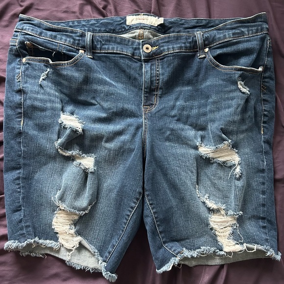 Dark Denim Bermuda Boyfriend Vintage Stretch Mid-Rise Short - Picture 1 of 3